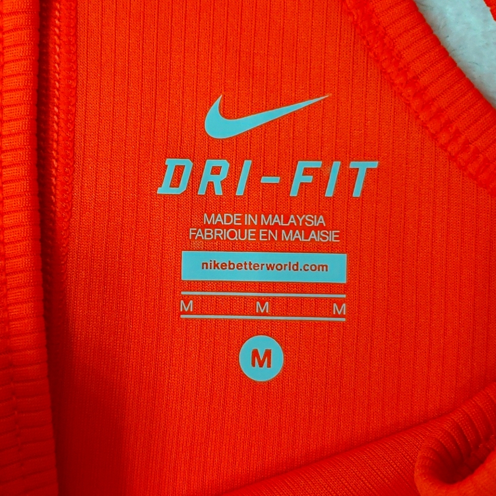 Girls Nike M NWT ribbed dri fit racerback tank top - Picture 3 of 9